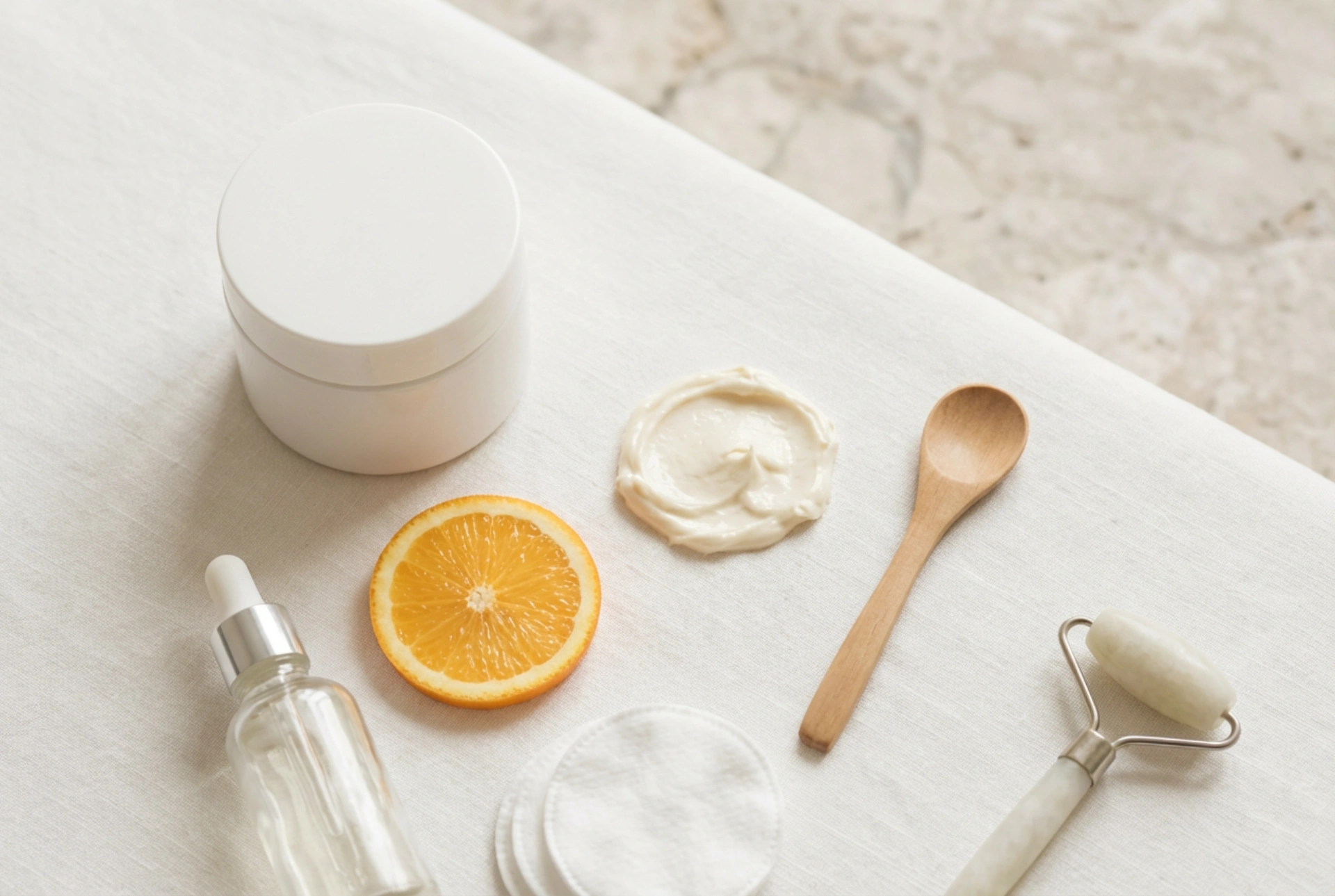 Maschera alla vitamina C: come usarla e come abbinarla nella cura della pelle