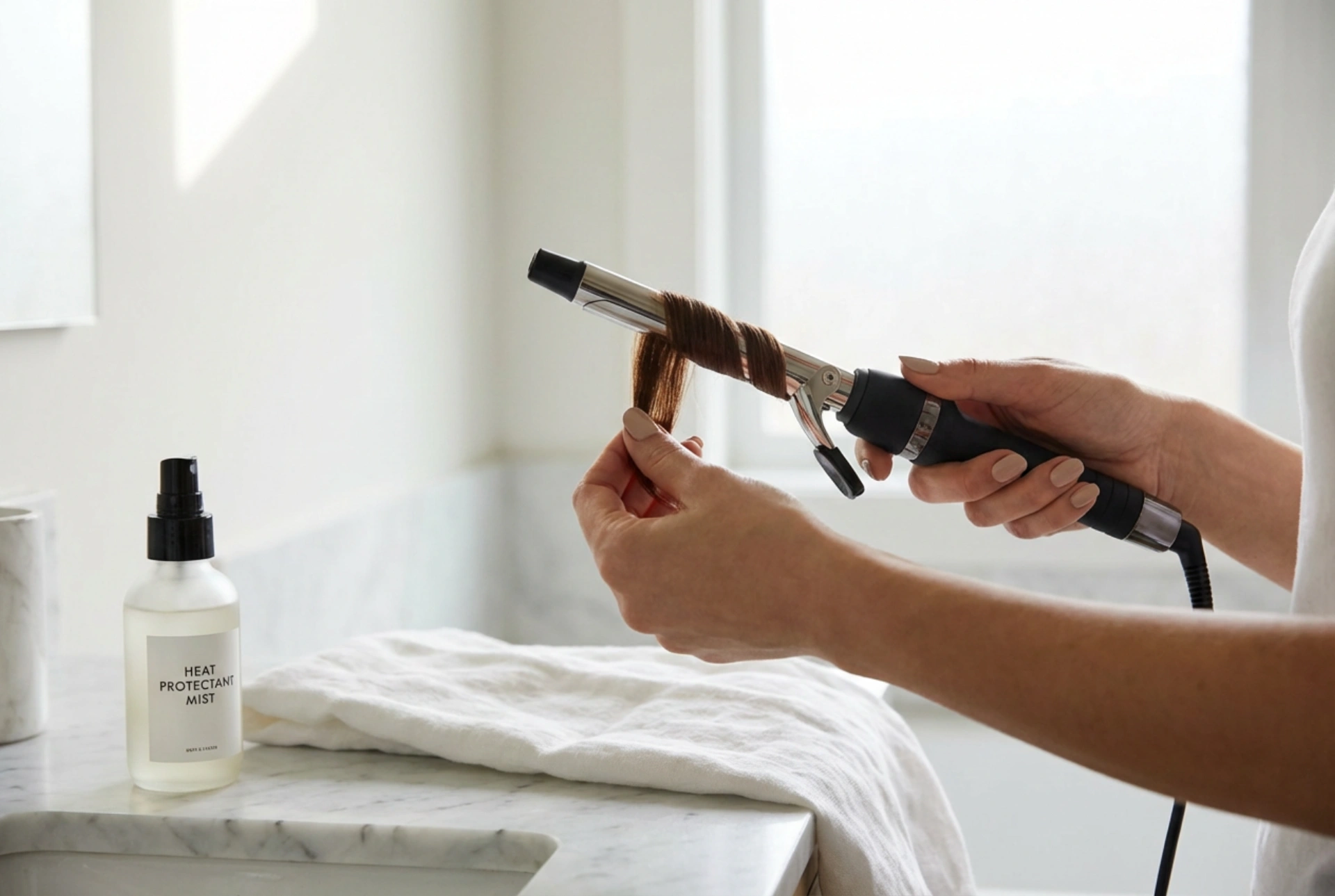 Arricciacapelli piccolo per capelli corti: come sceglierlo e usarlo senza bruciare i capelli