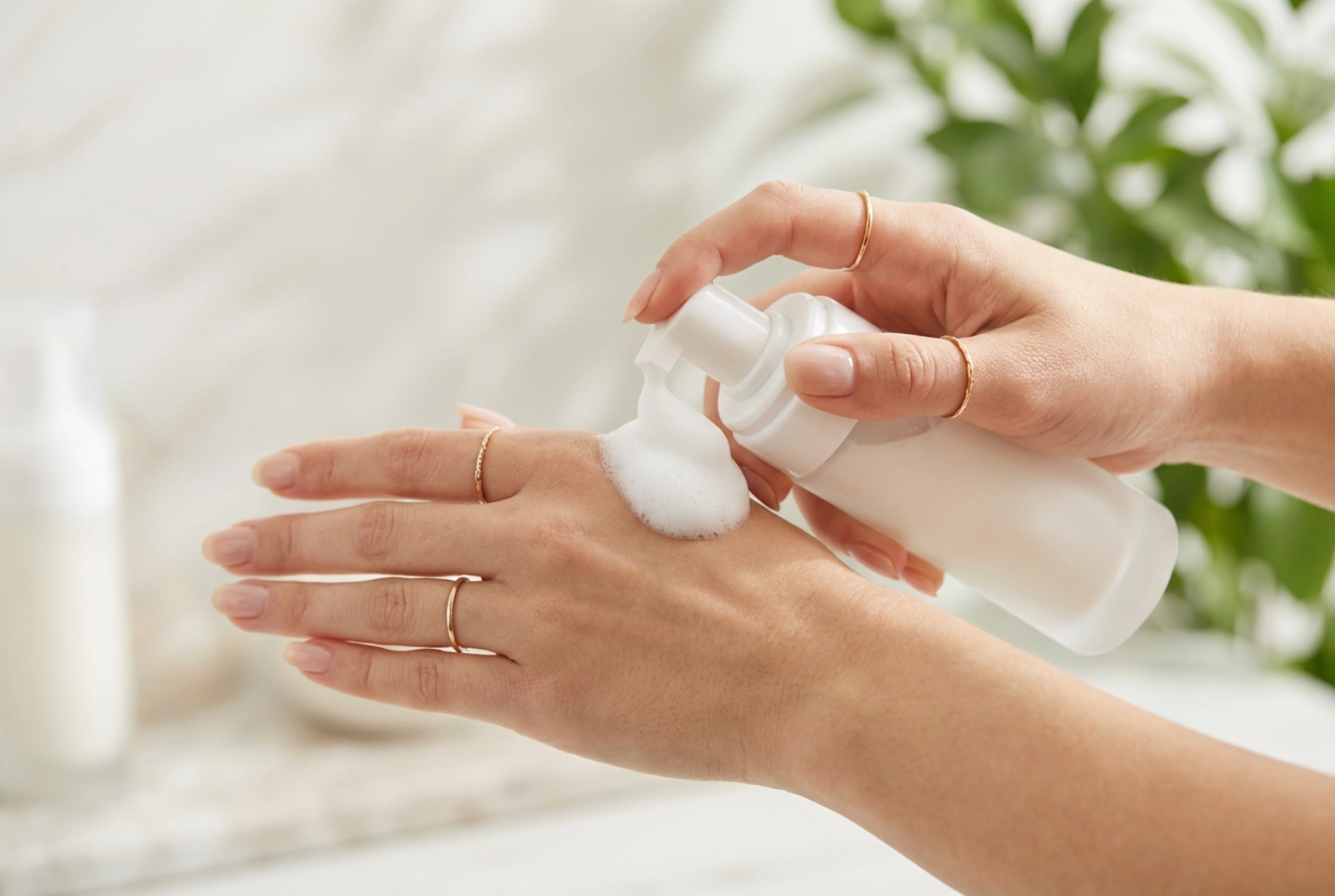 Formula in schiuma: crema mani in schiuma, stratificazione e applicazione