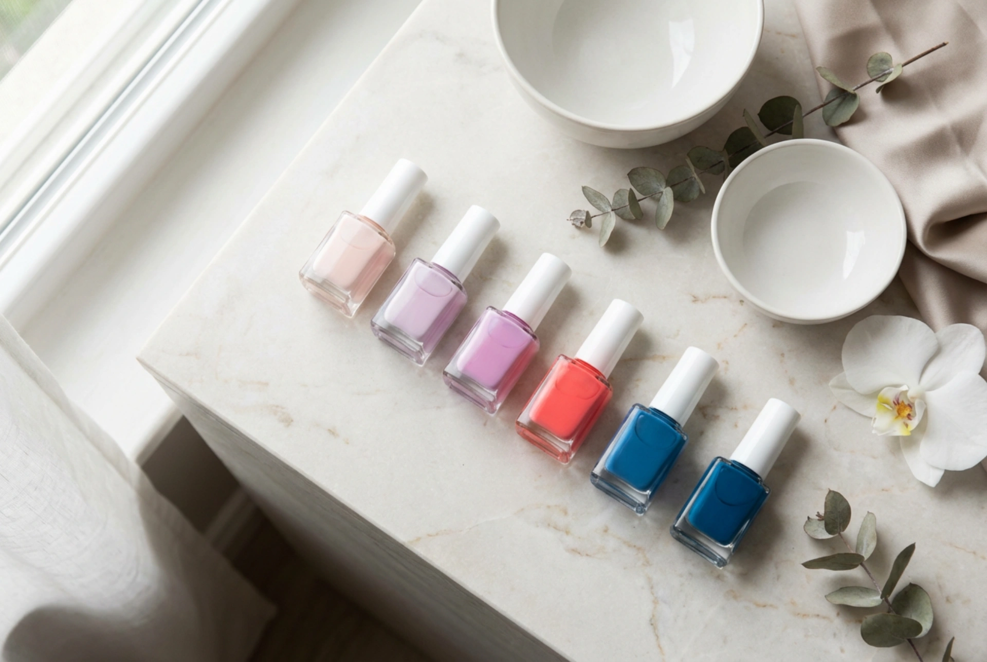 Smalti semipermanenti: set, scelta dei colori e formati