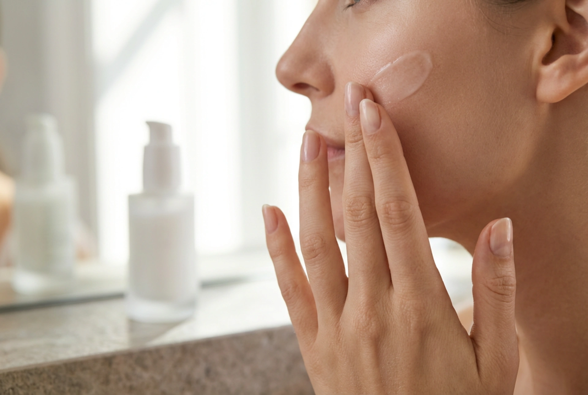 Primer viso opacizzante: applicazione in strato sottile e fissaggio
